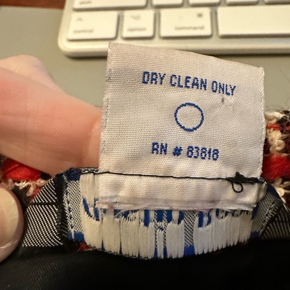 Y2K Austin Reed red black whites tweed wool jacketed blazer size 14 - Picture 8 of 8